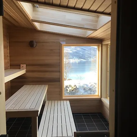 Fjellkysten 3* Tennevoll