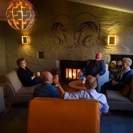 Fjellkysten Hotell 3*