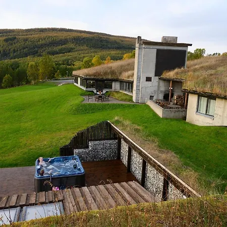 Fjellkysten Otel Tennevoll