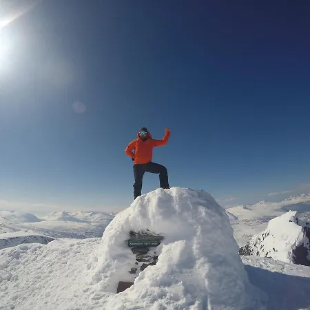 Fjellkysten ホテル Tennevoll